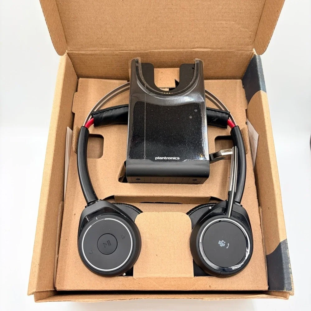 NEW OPEN BOX Plantronics Poly Voyager Focus UC B825 Bluetooth Headset Black READ